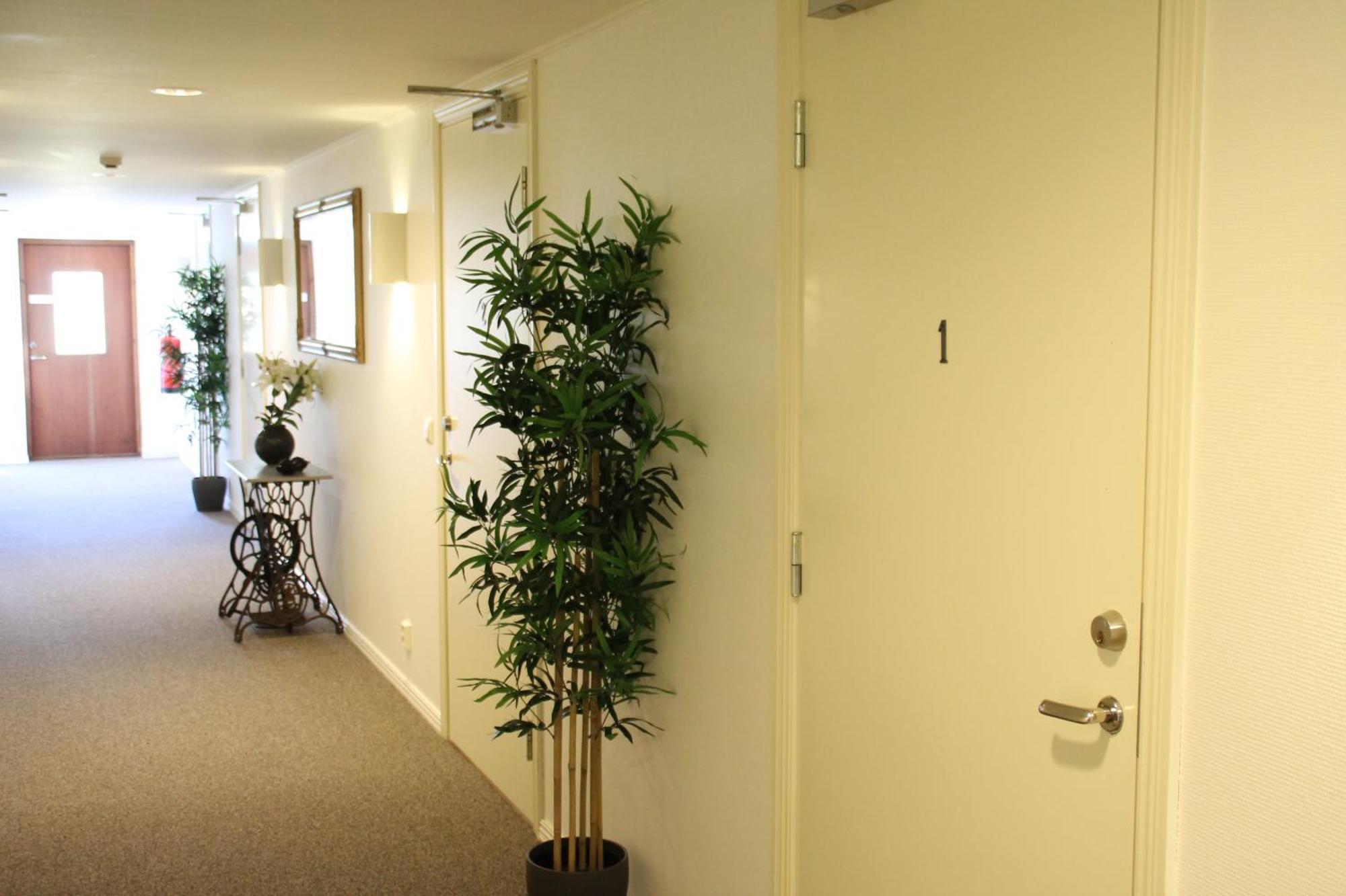 Roedlix Vandrarhem & Camping Tvaaker Bagian luar foto